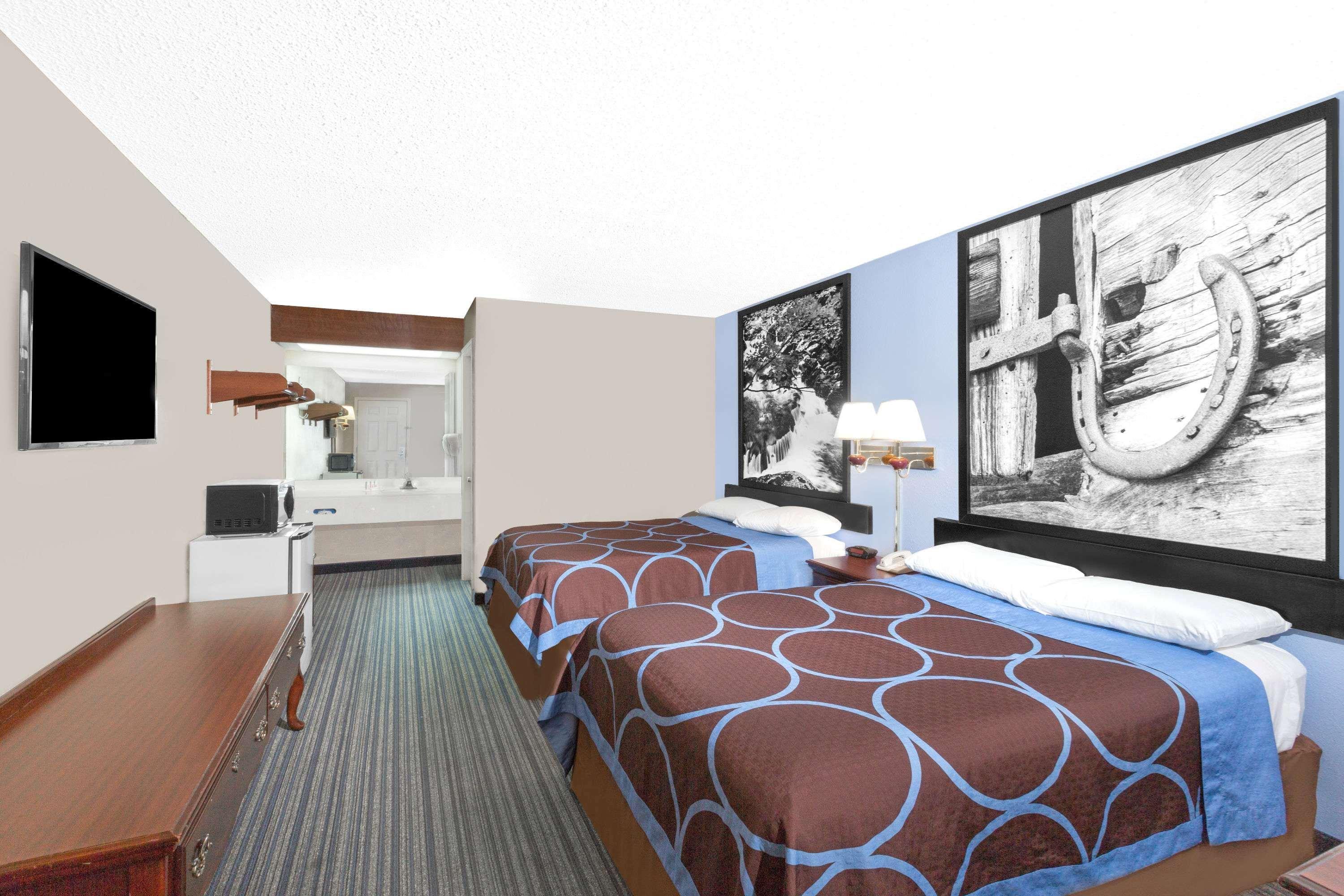 Hotel Super 8 By Wyndham Whiteville