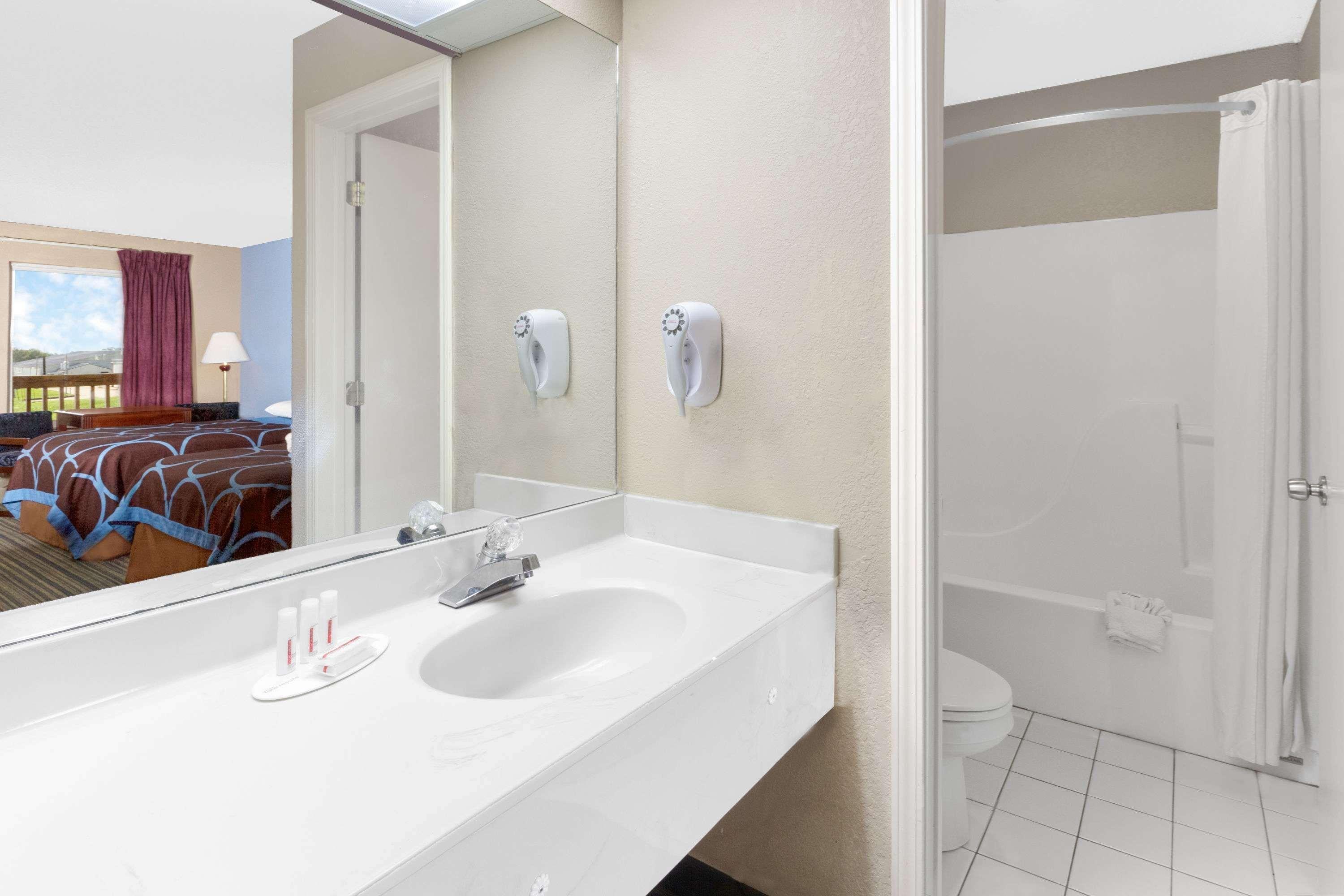 Super 8 By Wyndham 2*