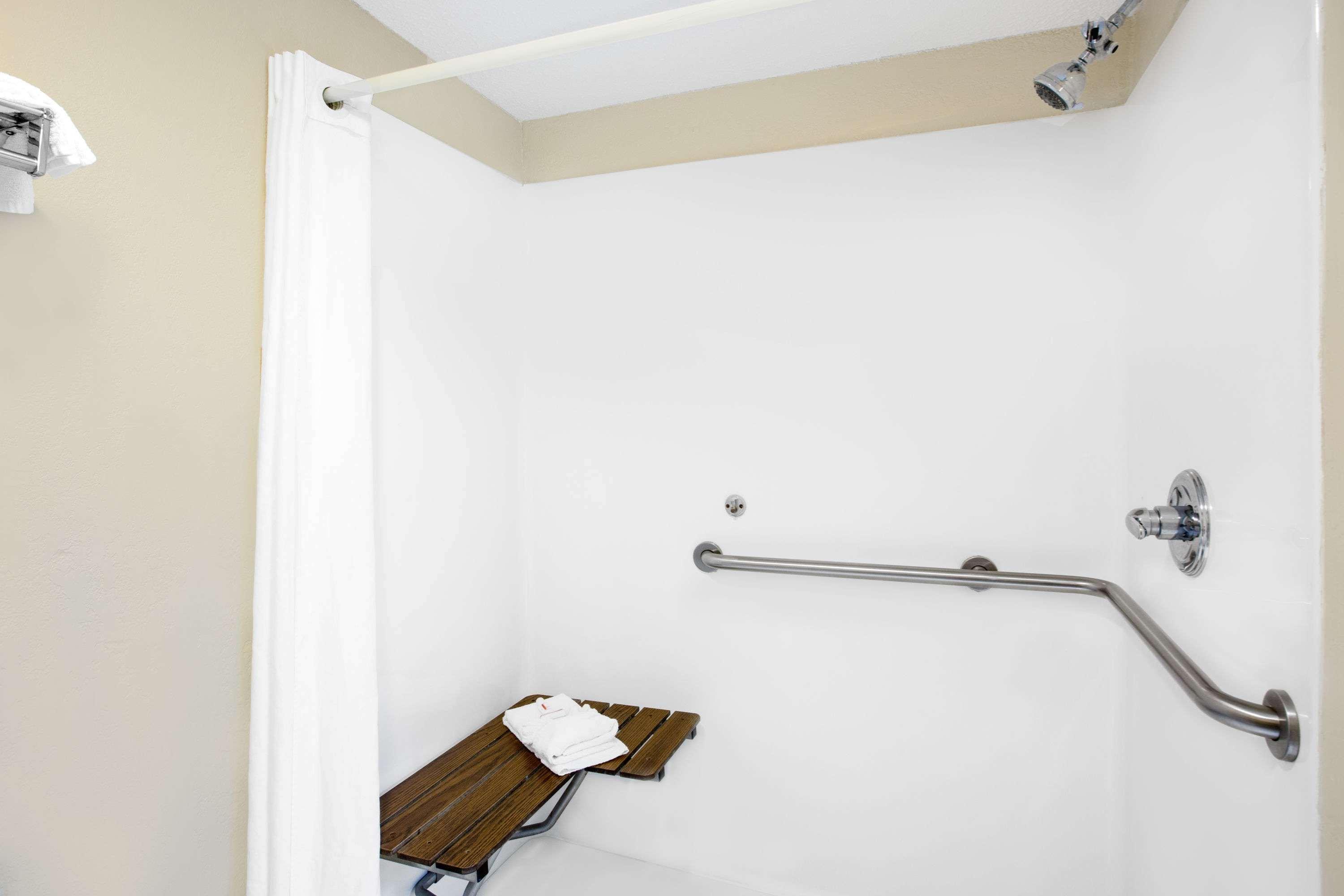 Super 8 By Wyndham Hotel
